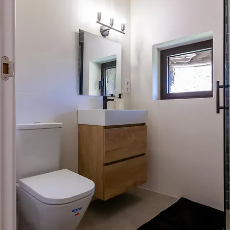 Cal Simon- Casa A Montserrat * Collbato